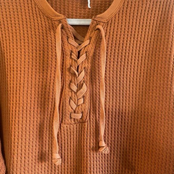 Out From Under Waffle Lace Up Front Boxy Henley from Urban Outfitters size Small - Picture 14 of 14